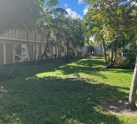 5th image of 2900 NE 17th Ave #115