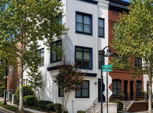 4400 Longfellow St, Hyattsville, MD 20781