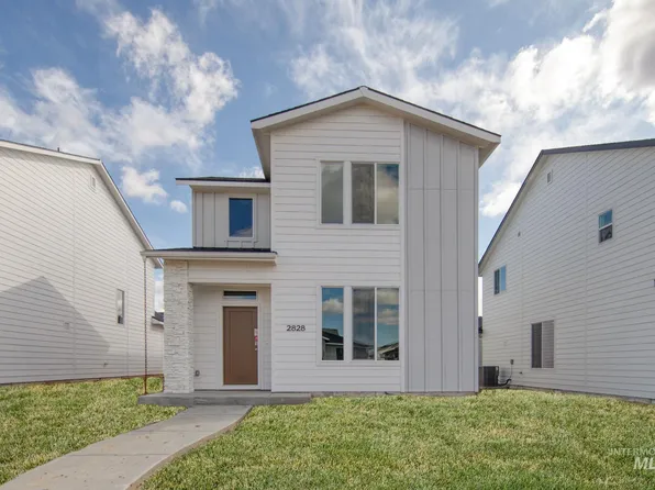 2828 N Eagle Meadow Ave, Kuna, ID 83634