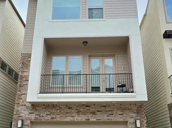 3831 Harry Wurzbach Rd Building 21, San Antonio, TX 78209