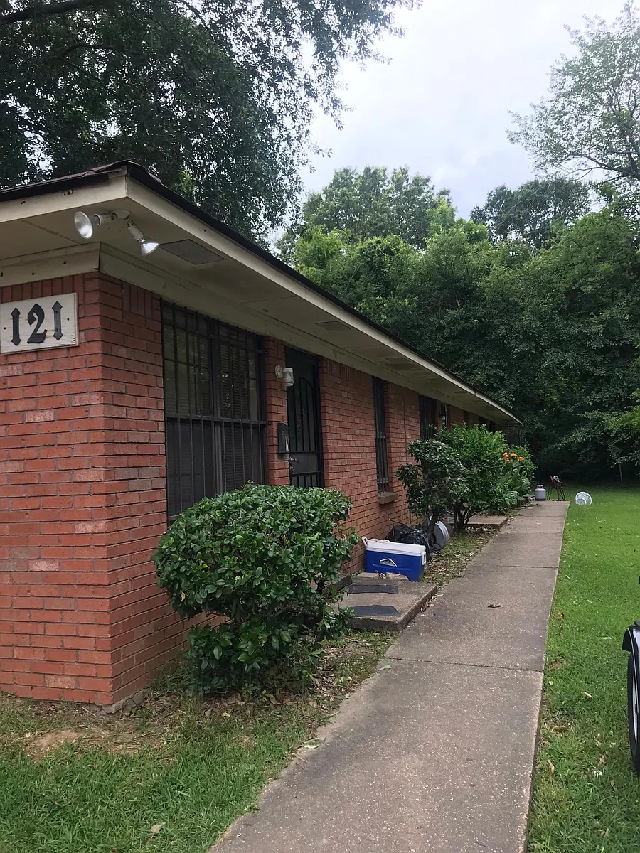 Building Photo - 121 Claiborne Ave