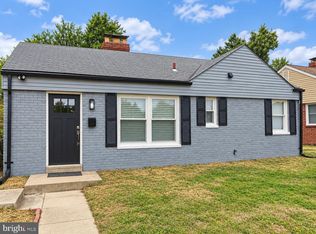 6902 Adel St, Capitol Heights, MD 20743