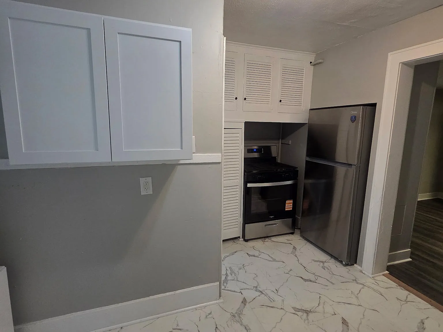 3 bed, $1,650 — Photo 2