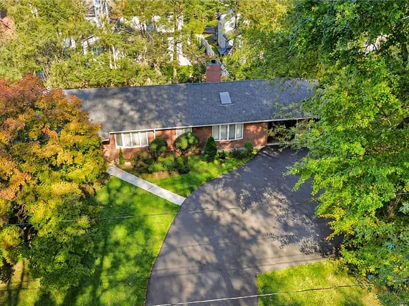26 Eastview Terrace, Demarest, NJ 07627