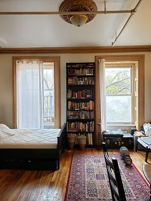 Rented by Signature Property Realty | media 63