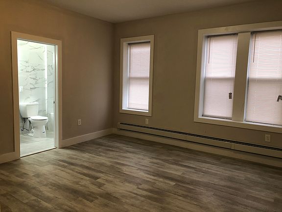 3rd image of 234 Jewett Ave #11E