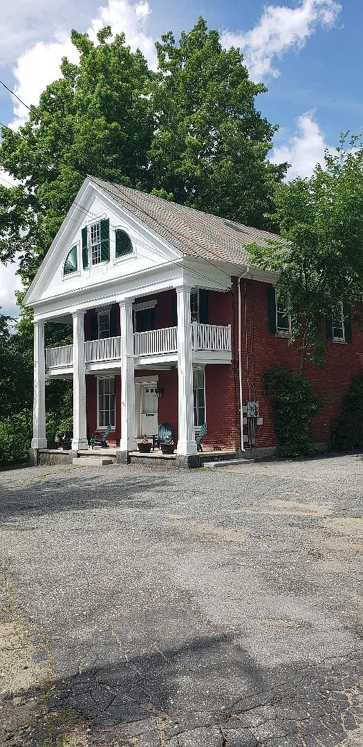1 bed, $1,300 — Photo 2