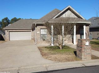 561 Wisteria Dr, Bauxite, AR 72011