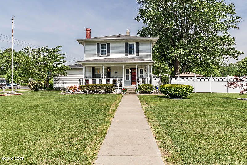 207 S Main St, Zeigler, IL 62999 Zillow