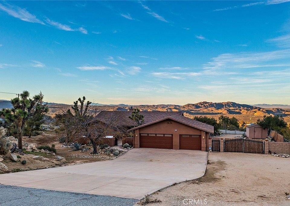 1st image of 60556 Mountain View Trl