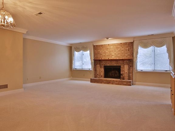 4th image of 4125 Browns Ln Unit 125