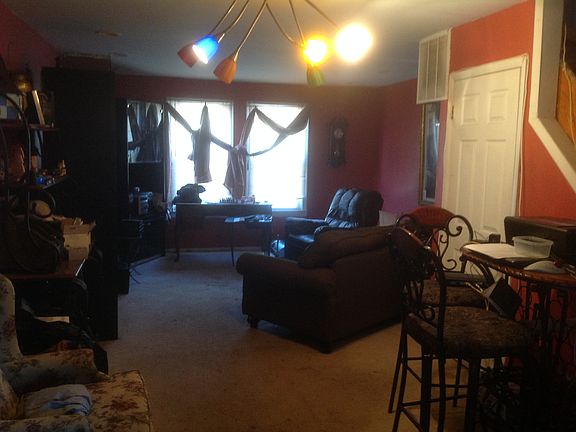 4th image of 11 Father Capodanno Blvd