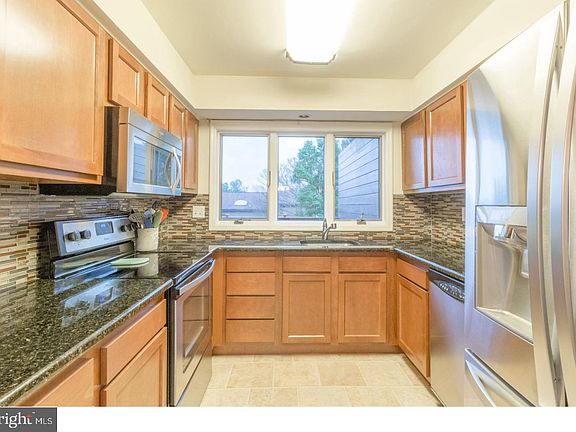 2nd image of 5441 Pinehurst Dr
