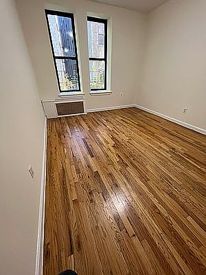 4th image of 364 W 116th St #101