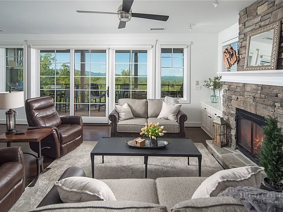 4th image of 188 Ramblestone Terrace #203A