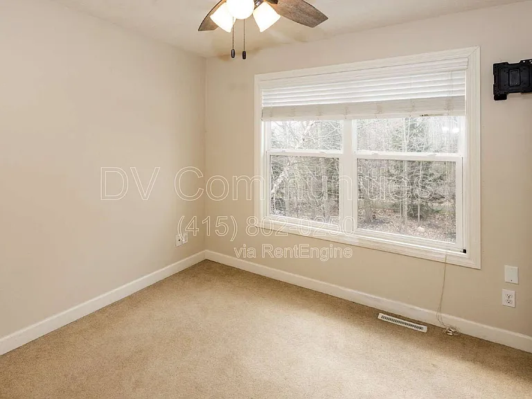8240 Talbot Cir — Photo 22