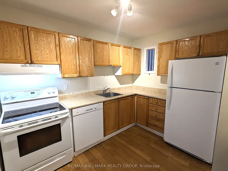 6464 Colony Sq #21 — Photo 14