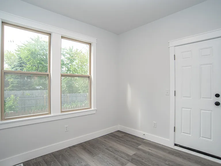 6194 Hecla St — Photo 18