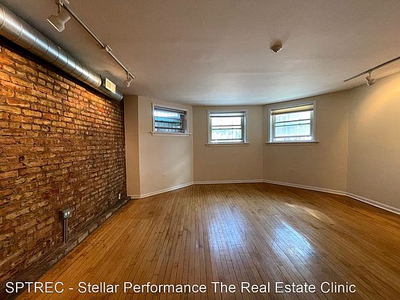 3rd image of 4114 N Clarendon Ave APT G