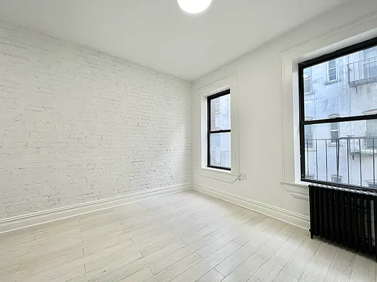 Rented by Bond New York | media 12