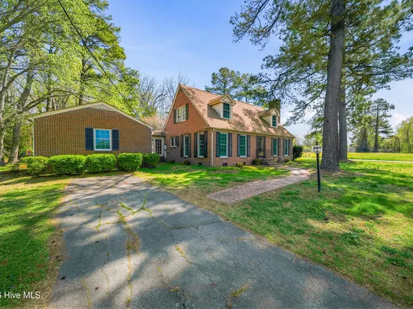 201 N Linden Street, Woodland, NC 27897