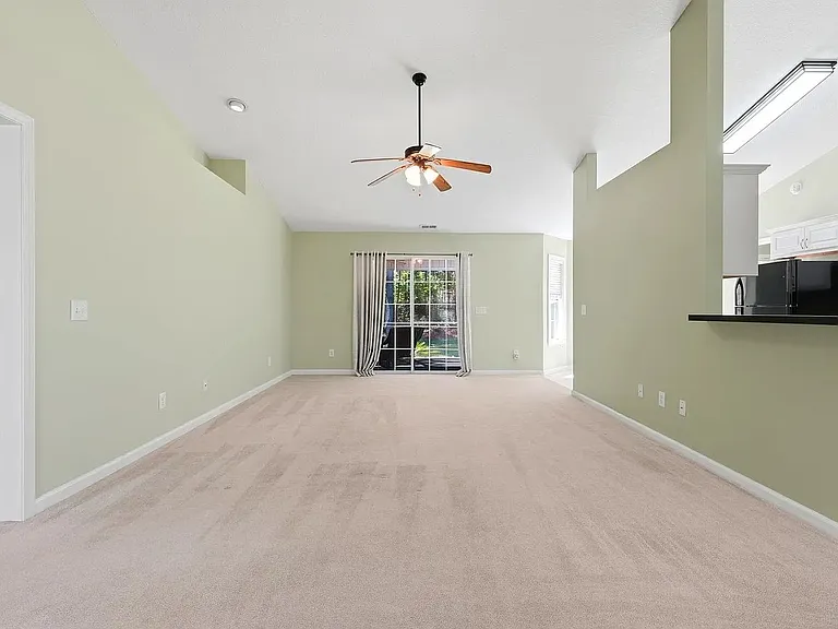 722 Drawbridge Dr — Photo 9
