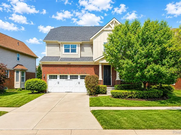28386 Cottage Ln, New Hudson, MI 48165