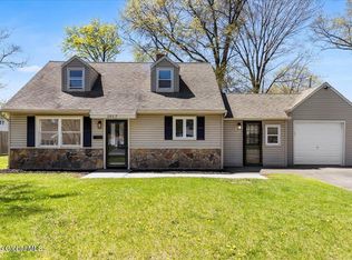 1017 Horvath St, Schenectady, NY 12303