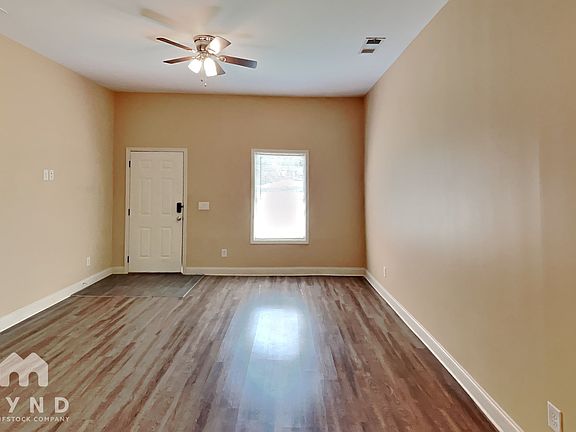 2nd image of 302 Bedford Bay Ln