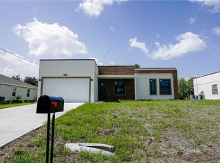 660 Windermere Dr, Lehigh Acres, FL 33972