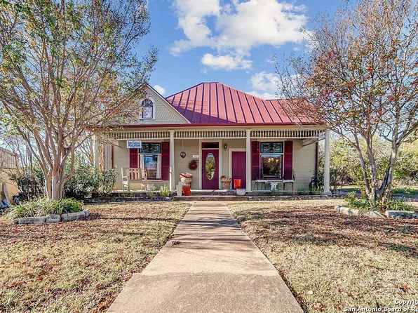 303 W Austin, Fredericksburg, TX 78624