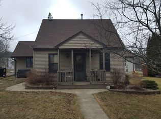 502 South Prairie, Flandreau, SD 57028