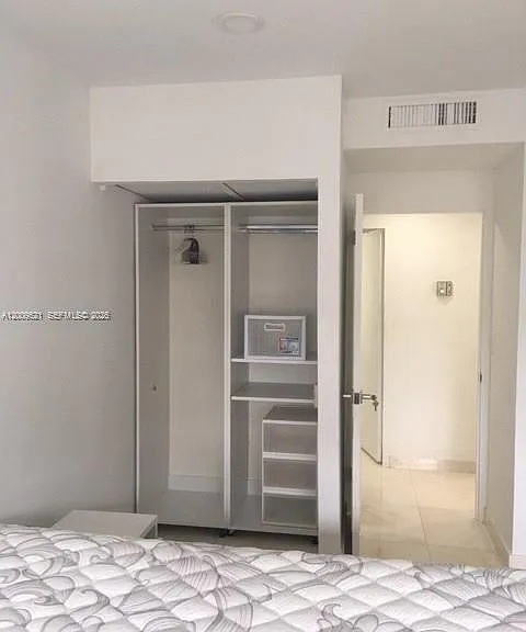 1408 Brickell Bay Dr #1002 — Photo 10