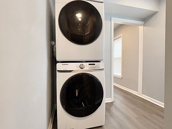 2nd image of 219 Gertrude St #2