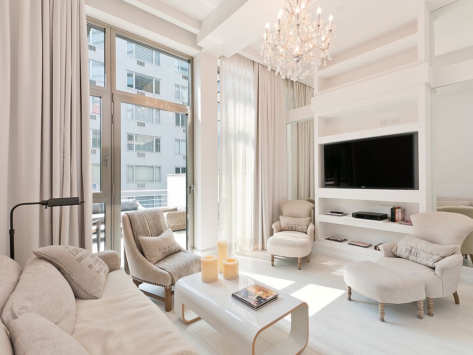 1st image of 216 E 52nd St #3E