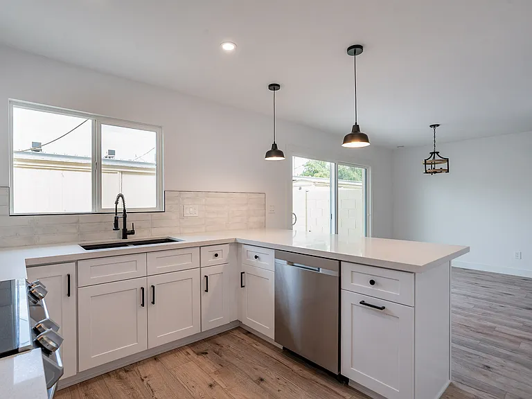 3909 S Mill Ave — Photo 10