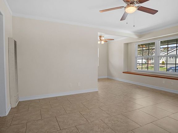 3rd image of 6225 Chadwick Ave