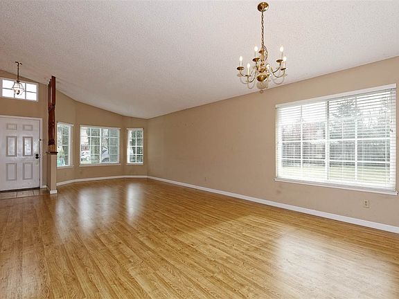 3rd image of 5522 Hackney Ct