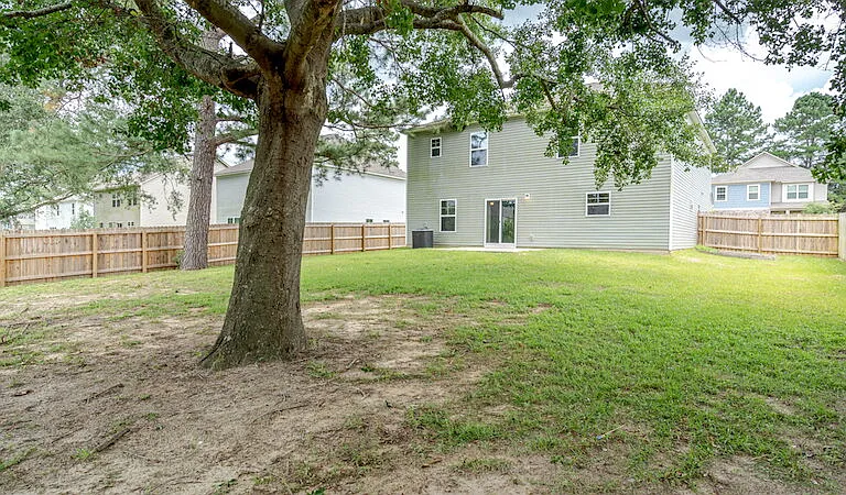 1772 Trevino Dr — Photo 24
