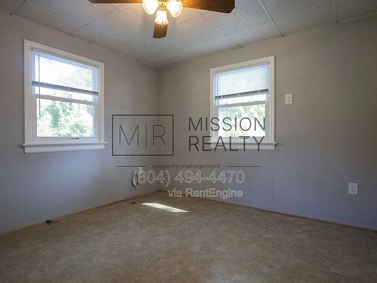 1107 Ironington Rd — Photo 5