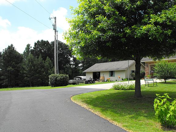 2nd image of 1804 Highway 329