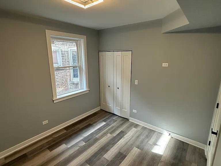 5131 W Roscoe St #2 — Photo 6