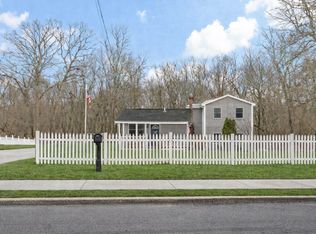 702 Arcade Ave, Seekonk, MA 02771
