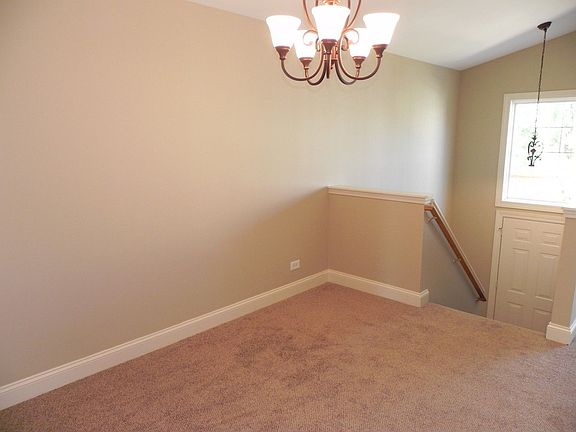 4th image of 937 Symphony Dr