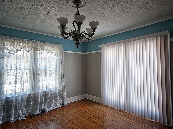 5th image of 248 Goshen Ave