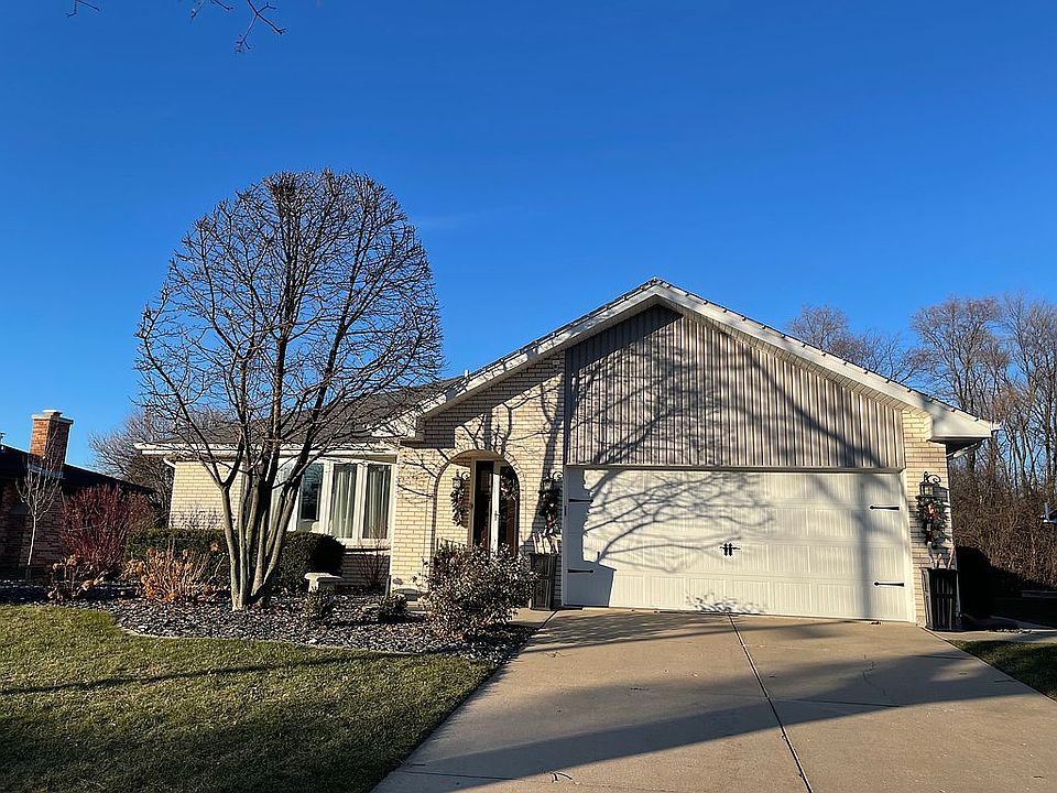 1st image of 2510 Abbey Dr