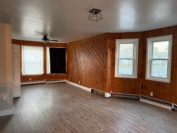4th image of 1429 Candia Rd #1