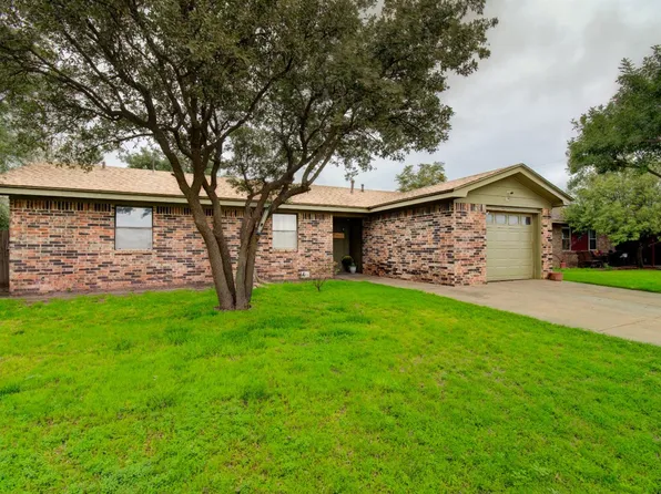 303 E 15th St, Wolfforth, TX 79382