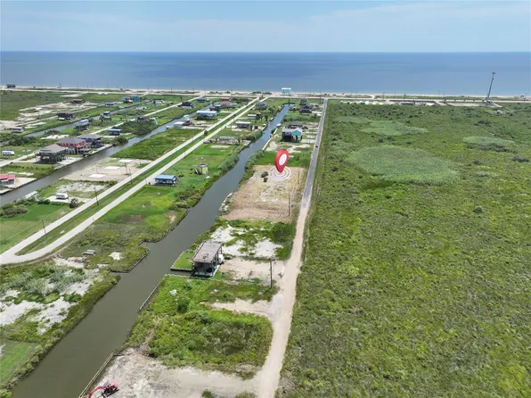 0 Pennington St, Gilchrist, TX 77617