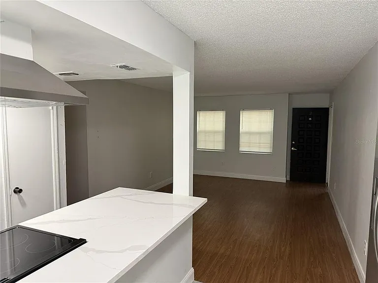 726 Edgewater Dr #2 — Photo 13